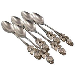 Cuillère décorative en laiton plaqué argent avec un élégant manche floral pour une restauration et une présentation de luxe pour les fêtes à domicile, cadeau, vaisselle - Product Image 4