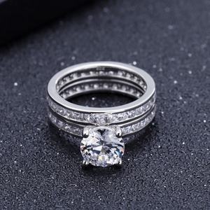 แหวนหมั้นเพชรโมอิสซาไนต์ AMBER JEWELS สำหรับทุกเพศ ทำจากเงินแท้ 925 ทรงบริลเลียนต์ ประดับเพชรแบบหนามเตย ดีไซน์โรแมนติก รับรองโดย IGI - Product Image 1