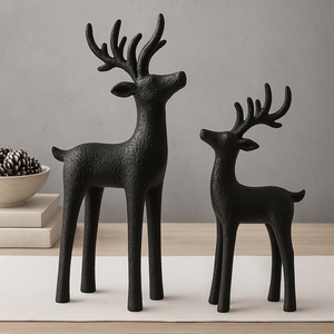 Ensemble de sculptures de cerfs noir mat élégant - Paire de figurines de rennes modernes sur pied pour décoration de table de Noël et de salon - Product Image 4
