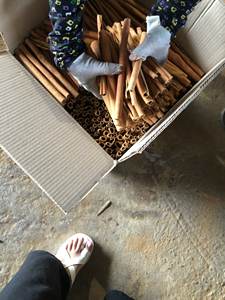 New Crop 2025 Cinnamon Cassia 8cm de longitud Calidad de Grado Superior Dulce picante o decoración WS + 84 865216698 - Product Image 5