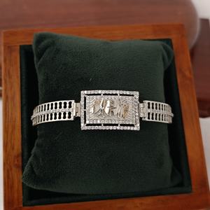 กำไลข้อมือเงินแท้ 925 รุ่น Revalia Vms40 ดีไซน์วินเทจรูปผีเสื้อประดับเพชรหลายแถว โรแมนติก เหมาะสำหรับผู้หญิง เป็นของขวัญสำหรับงานแต่งงานหรืองานปาร์ตี้ - Product Image 2