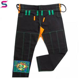 Uniforme de BJJ de Calidad Competitiva, Disponible en Varios Tamaños, Unisex, de Poliéster y Algodón, para Artes Marciales - Product Image 4