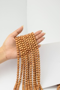 Perles en bois naturel de qualité supérieure sur le thème du sport pour la fabrication de bijoux, vente en gros mondiale - Product Image 2