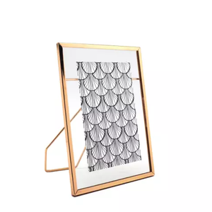 Marcos de Fotos Metálicos Únicos de Alta Demanda, Hechos a Mano, Decorativos, de la Mejor Calidad, para Exhibir Imágenes Preciadas, Gran Venta - Product Image 5