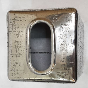 Boîte à mouchoirs en métal de forme carrée, pour restaurants, hôtels, maison et cuisine, porte-boîtes à mouchoirs pour comptoir, en vente - Product Image 4
