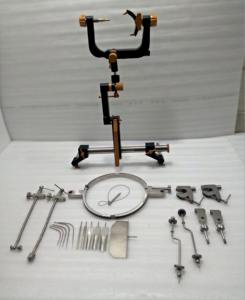 Sistema de Fijación de Cabeza para Neurocirugía Mayfield con Retractor de Abrazadera de Calavera de 3 Pines, Instrumento Quirúrgico de Acero Inoxidable para Reposacabezas, Manual - Product Image 1