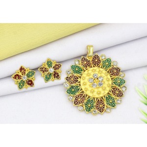 Pendant Gold Plated Brass Alloy Designer With Earring Chain Pendant Set Trendy Traditional Export Designer Jewelry Pendants - Product Image 5