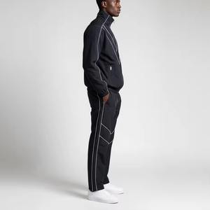 Ensemble survêtement coupe-vent deux pièces personnalisé, coupe régulière, décontracté, uni, coupe-vent, écologique, respirant, avec bande réfléchissante - Product Image 2