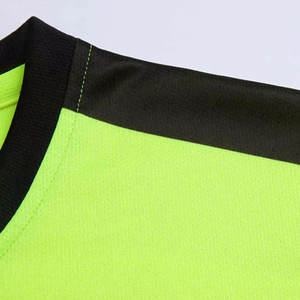 Uniforme de football personnalisé de haute qualité, séchage rapide, respirant, pour adultes, uniforme de football pour hommes à bas prix - Product Image 3