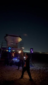 Luz de Fiesta Portátil BOKS Lightboks, Compatible con Todos los Altavoces, Reactiva al Audio, Activación por Música con Control por Aplicación, Resistente al Agua - Product Image 4