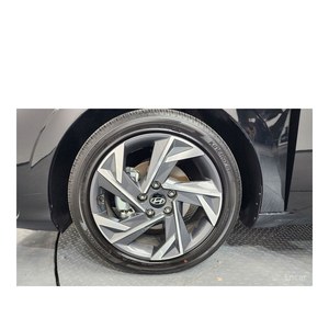 Hyundai Avante 1.6 2024/5 avec 14 986 km, conduite à gauche, sièges en cuir, caméra de recul - Product Image 5