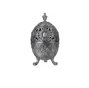 Quemador de incienso redondo de metal plateado resistente con tapa metálica, tamaño pequeño, para el hogar, sala de estar, dormitorio, yoga - Product Image 1