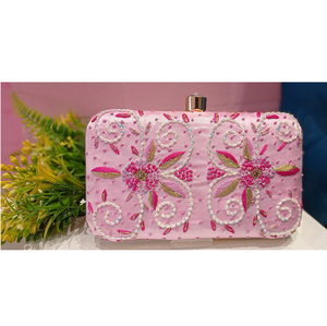 Cartera y monederos para mujer con bordado de flores con cuentas de diseñador 2024 - Product Image 5