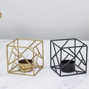 Portavelas Geométrico Nórdico de Hierro y Metal, Color Negro y Dorado, para Velas de Té, Centro de Mesa - Product Image 1