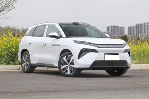 Venta Especial 2025 BYD Tang L DM-i, 5 Puertas, 7 Asientos, Híbrido PHEV 2WD, Autos Nuevos, Auto Eléctrico BYD - Product Image 3