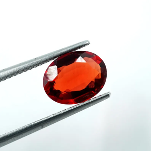 พลอยสีชมพูพิงค์เชส เอมเมอรัลด์สังเคราะห์ทรงรีเจียระไน (1.65 กะรัต 9x7x4 มม.) - Product Image 4