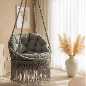 Fauteuil suspendu en macramé – Balançoire d'intérieur bohème avec coussin, chaise en corde de coton faite à la main pour salon, chambre ou balcon - Product Image 1
