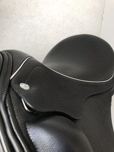 Couleurs sur mesure haute performance pour selles de cheval avec sélection de couleurs personnalisée, finition des bords durable et qualité professionnelle - Product Image 6