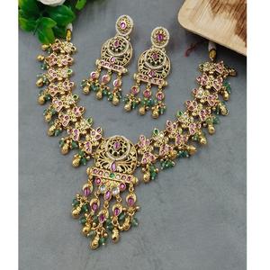 Ensemble collier et boucles d'oreilles en or plaqué de qualité supérieure, orné de pierres Kundan Polki Rajwadi, pour femmes, style traditionnel pour mariage. - Product Image 2