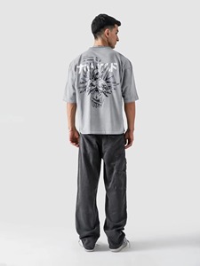 เสื้อยืดมอเตอร์สปอร์ตผู้ชายคุณภาพสูงแบบขายส่ง ทรงโอเวอร์ไซส์ ตัดต่อผ้าหลายชิ้น ไหล่ตก ระบายอากาศได้ดี ผลิตจากผ้าฝ้าย 100% ผลิตในปากีสถาน - Product Image 4