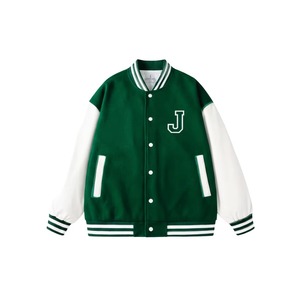 Veste universitaire haut de gamme fabriquée avec un tissu de haute qualité offrant un confort supérieur, une durabilité et un style intemporel pour un usage quotidien - Product Image 1