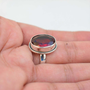 แหวนโกเมนธรรมชาติ พลอยประจำเดือนมกราคม สีแดงเข้ม เครื่องประดับพลอยโกเมน แหวนโกเมนทำมือ ของขวัญสำหรับเธอ - Product Image 6