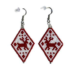 Boucles d'oreilles légères en coton brodées à la main de perles ethniques classiques en forme de papillon, accessoires de mode en cristal - Product Image 2