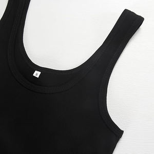 Débardeur de sport pour femme en coton et élasthanne, sans manches, respirant et extensible - Product Image 3