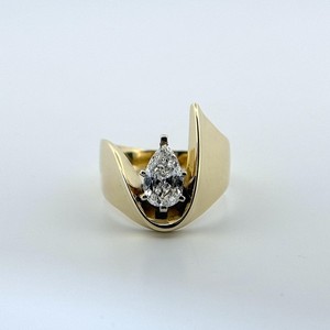 Unique Design 1.02CT VS1 Pear Cut Lab Grown Diamond <b>Statement</b> <b>Ring</b> 10K Solid Gold Fine Wedding Party Surprise Gift for Bride - Product Image 1