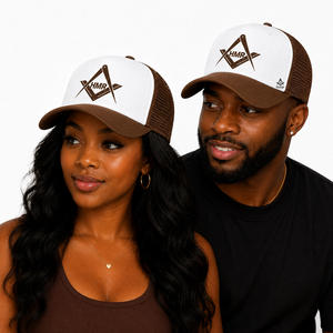Casquette en maille blanche et marron avec logo personnalisé pour vêtements maçonniques grecs, insignes maçonniques, tenues de fraternité, sororité, brotherie et sesterie - Product Image 5