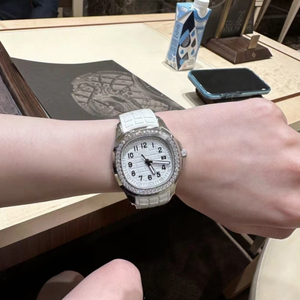 Reloj de Pulsera Casual de Alta Calidad para Mujer, Caja de Acero Inoxidable, Cristal de Zafiro, Resistente al Agua 30m, Correa de Goma - Product Image 1