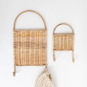 Crochets muraux en rotin en forme de cactus au design ludique, décoration artisanale pour chambre d'enfant ou salle de jeux, double crochets. - Product Image 5