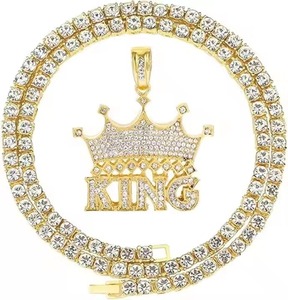 Pendentif plaqué or blanc avec accents de diamants, bijoux hip-hop unisexe pour un style streetwear - Product Image 1