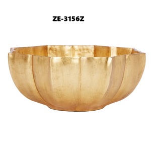 Tazón de Metal Hecho a Mano, Elegante Tazón Artesanal para Servir Frutas, Centro de Mesa Moderno para Decoración de Interiores del Hogar, Cocina y Comedor - Product Image 1