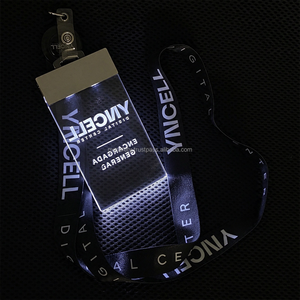 MOQ 100 piezas, tarjeta de identificación LED personalizada con luz, carrete retráctil, logotipo impreso por transferencia térmica, correa para el cuello para eventos - Product Image 2