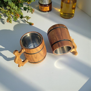 Chope à bière en bois de qualité supérieure avec gobelet intérieur en acier |   Chope à bière rustique en bois faite à la main avec poignée - Product Image 3