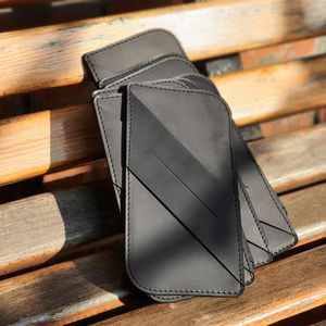 Tarjetero de Cuero Genuino Clásico de Lujo, Resistente al Agua, Ligero, LBH-0228 - Product Image 1