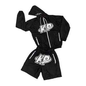 Ensemble de survêtement personnalisé deux pièces, design streetwear, veste coupe-vent réfléchissante et pantalon de survêtement avec sweat à capuche pour homme - Product Image 1