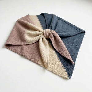 Écharpe d'hiver tricotée brodée par le fabricant, douce, épaisse, faite à la main au crochet, châle chaud - Product Image 3