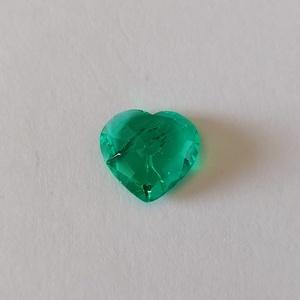 Oferta Especial: Entrega Rápida - Esmeralda Verde en Forma de Corazón, Esmeralda Sintética Suelta, Esmeralda Hecha a Mano para Joyería - Product Image 1