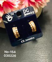 Boucles d'oreilles clous en alliage d'acier inoxydable plaqué or KVM, pierres CZ micro-incrustées, design géométrique tendance, pour fiançailles, style luxe léger