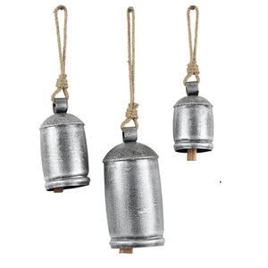 Carillon éolien en métal plaqué argent, clochettes rondes en fonte, ornement suspendu pour la décoration de la maison, style traditionnel - Product Image 1