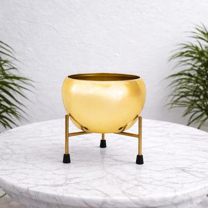 Vase à fleurs en métal doré avec support en fer, pot décoratif en métal finition or pour l'intérieur et l'extérieur - Product Image 1