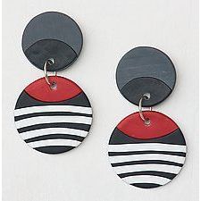 Pendientes de Resina Elegantes con Acabado Brillante, Diseño Moderno, Accesorios de Moda Duraderos y de Lujo Diseñados por Artesanos Expertos, Estilo Cristal - Product Image 4