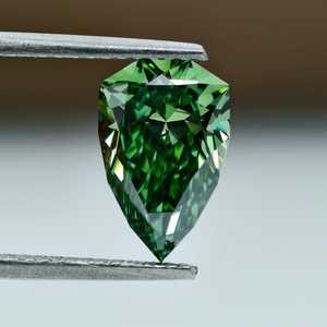 Diamant fantaisie vert vif CVD de laboratoire certifié IGI, taille poire antique, 1,01 carat, pour la création de bijoux, pour les fiançailles. - Product Image 4
