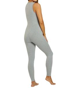 ชุดจั๊มสูทออกกำลังกายสำหรับผู้หญิง สีเทาอ่อน แบบไม่มีแขน ทรงเข้ารูป ยาวเต็มตัว รับผลิตแบบ OEM - Product Image 6