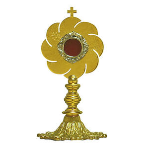 Relicario de latón con acabado dorado, centro rojo y ángulos superiores en forma de cruz, decoración tradicional para el hogar, para bautizo, adorno de mesa para interiores. - Product Image 4