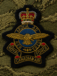 Écusson brodé personnalisé RCA EAGLE BADGE avec ancre et couronne de lauriers, patch en tissu à coudre pour uniforme ou vêtement - Product Image 5