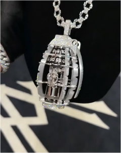 Colgante de Plata 925 de Lujo con Diseño de Granada Hip-hop y Moissanita, Unisex, Venta Directa de Fábrica con Certificado GRA - Product Image 6
