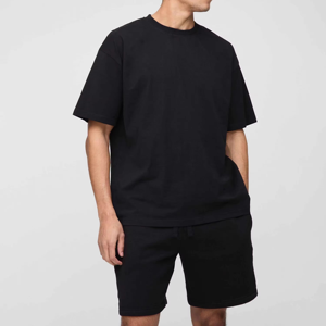 เสื้อยืดโอเวอร์ไซส์สีดำล้วนคุณภาพสูงสำหรับผู้ชาย ชุดกางเกงขาสั้น สตรีทแวร์มินิมอล ชุดลำลองผ้าฝ้ายสำหรับฤดูร้อน ชุดเข้าชุด - Product Image 6